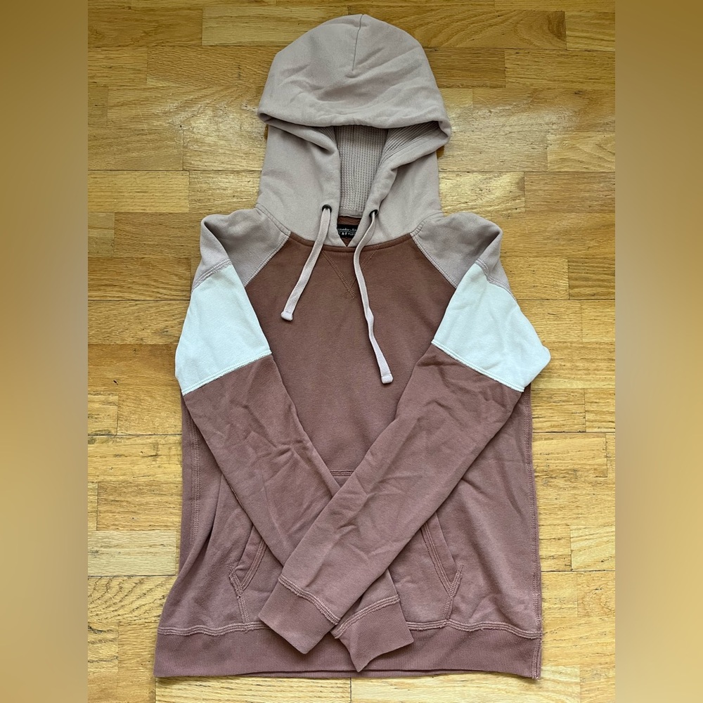 Abercrombie & Fitch colorblock hoodie, soft AF fleece collection.